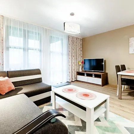 Przy Stoku Z Ogrodem I Tarasem - Pod Karpatka Apartamento *